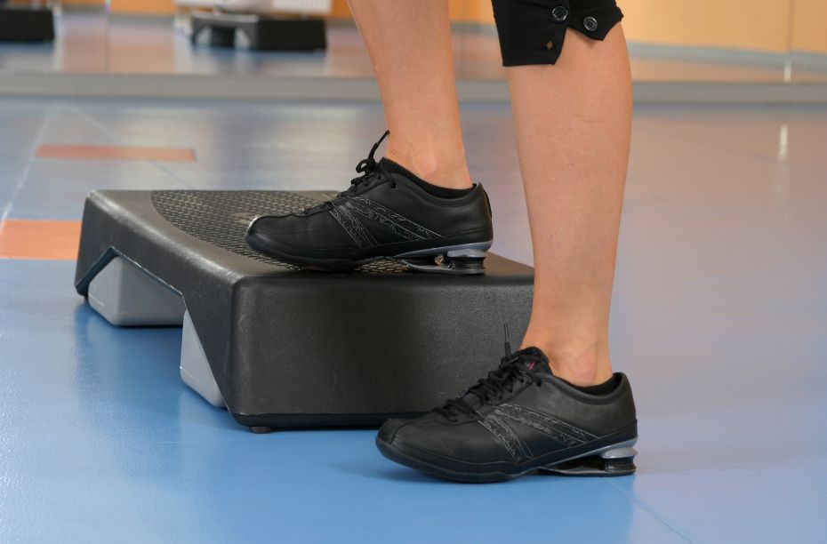 Aerobic fitness step oefeningen